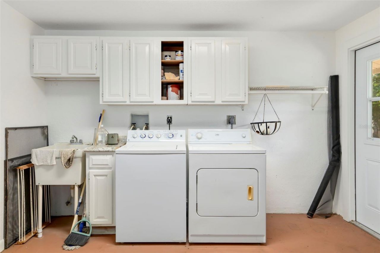 4820 Kestral Park Circle, Unit 18, Sarasota, FL 34231 Photo