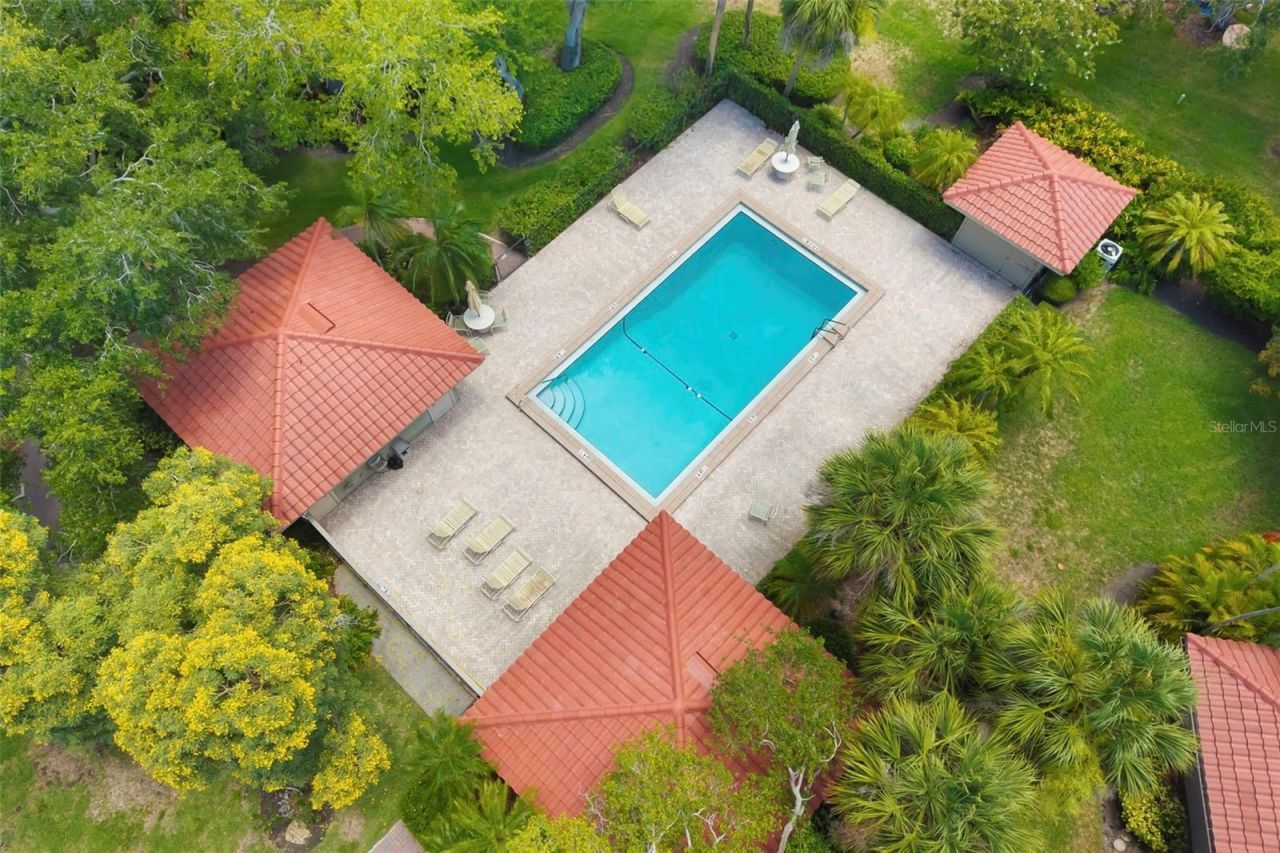 4820 Kestral Park Circle, Unit 18, Sarasota, FL 34231 Photo
