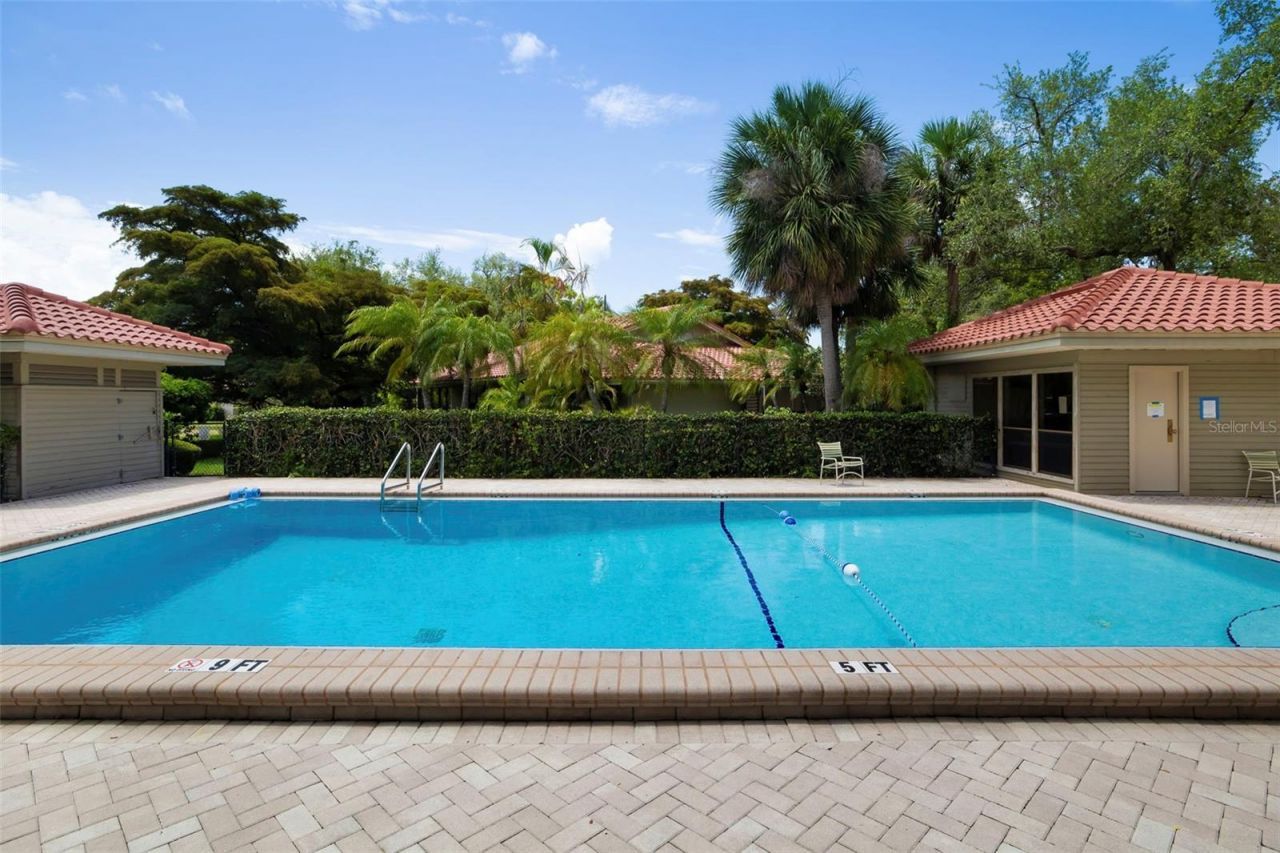 4820 Kestral Park Circle, Unit 18, Sarasota, FL 34231 Photo