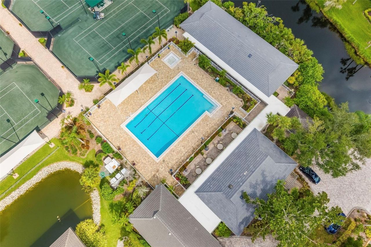 4820 Kestral Park Circle, Unit 18, Sarasota, FL 34231 Photo