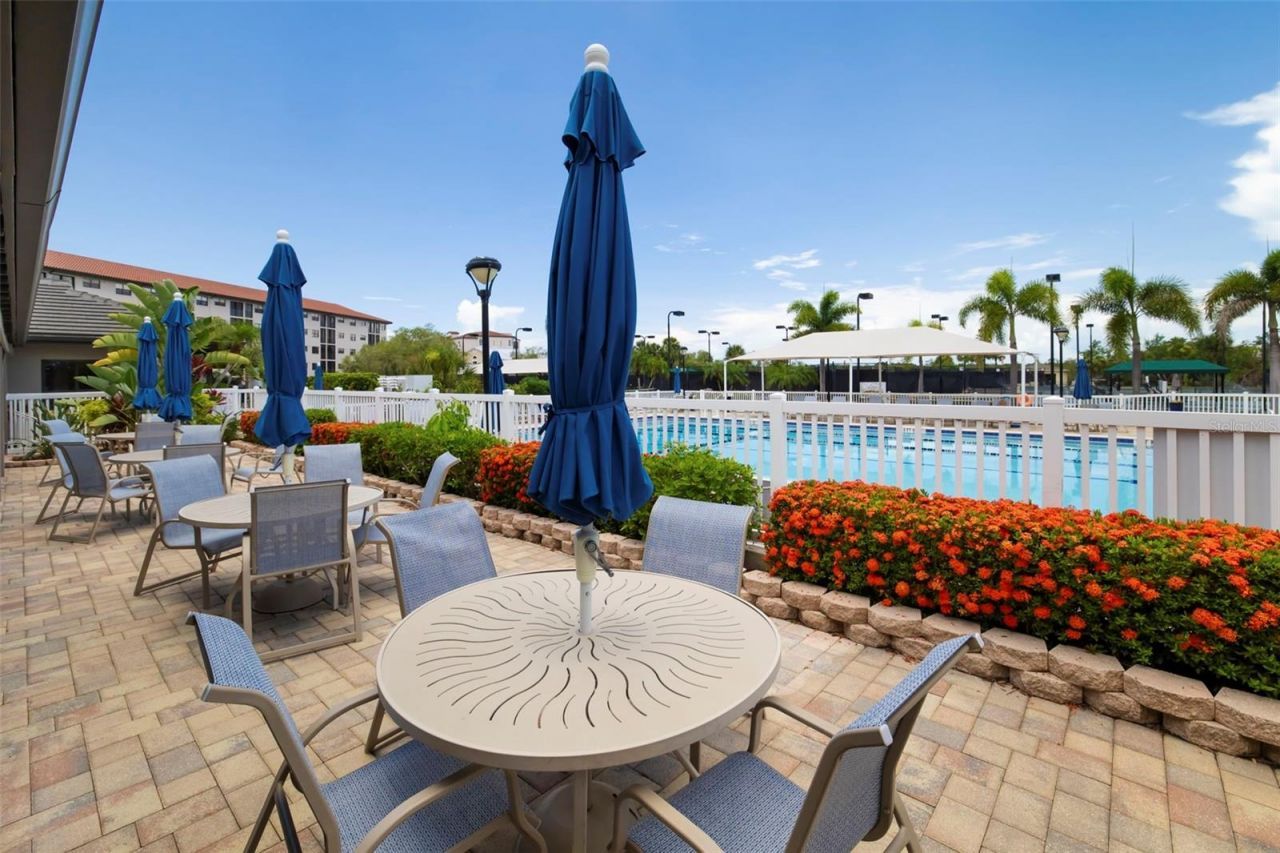 4820 Kestral Park Circle, Unit 18, Sarasota, FL 34231 Photo