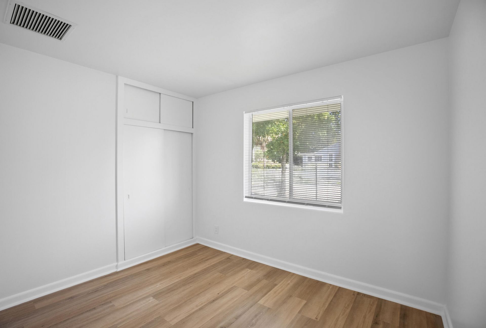 401 42nd Street, West Palm Beach, FL 33407 Photo