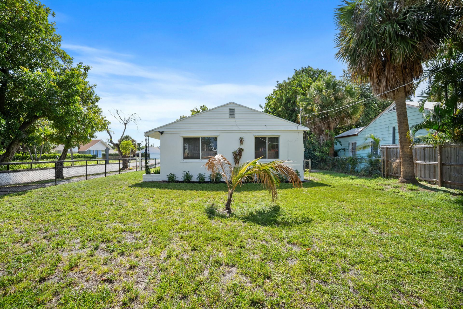 401 42nd Street, West Palm Beach, FL 33407 Photo
