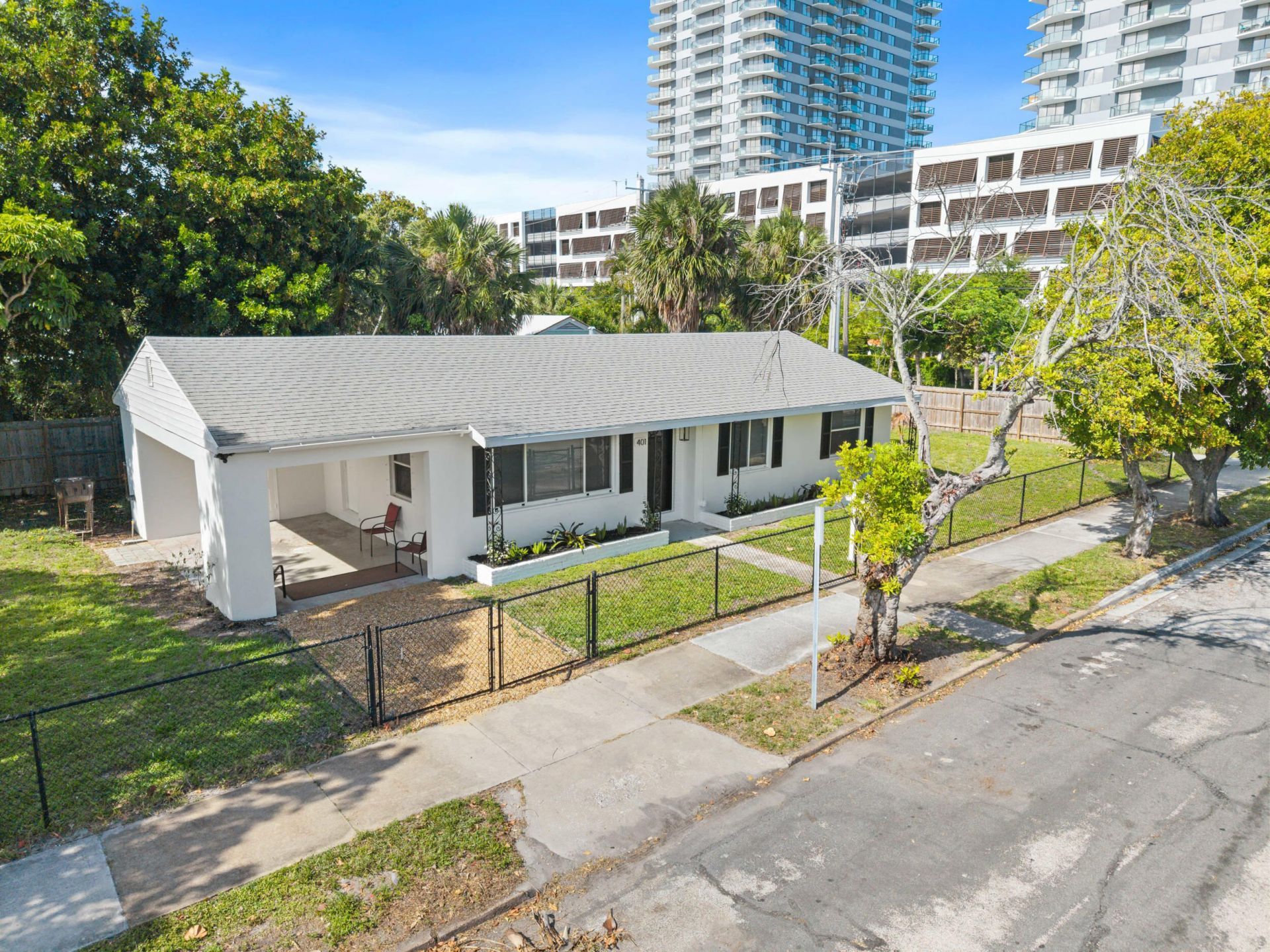401 42nd Street, West Palm Beach, FL 33407 Photo