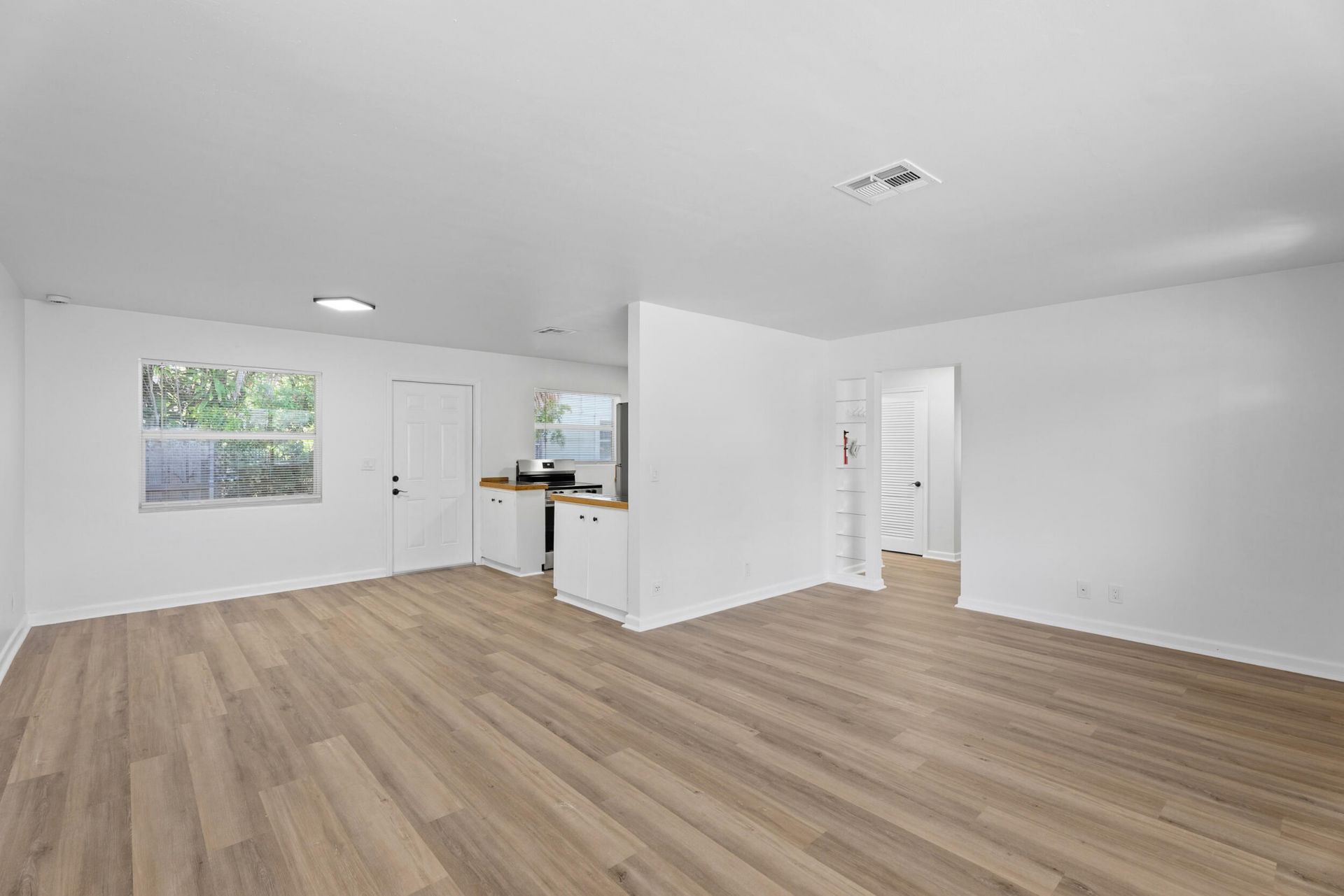 401 42nd Street, West Palm Beach, FL 33407 Photo