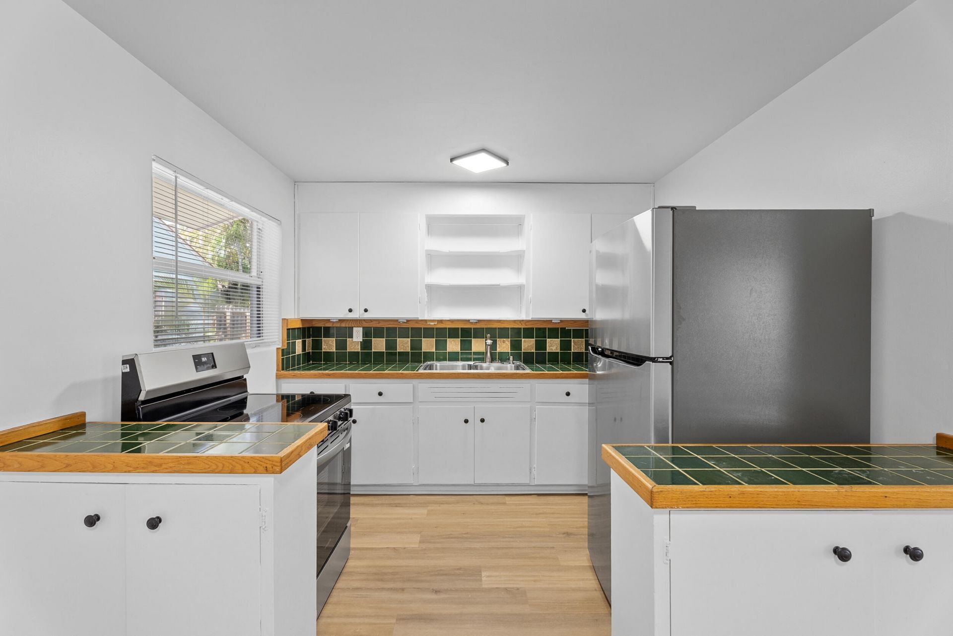401 42nd Street, West Palm Beach, FL 33407 Photo