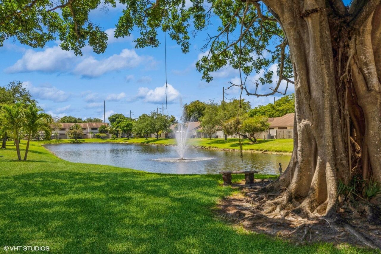3028 S Oakland Forest Drive, Unit 3204, Oakland Park, FL 33309 Photo