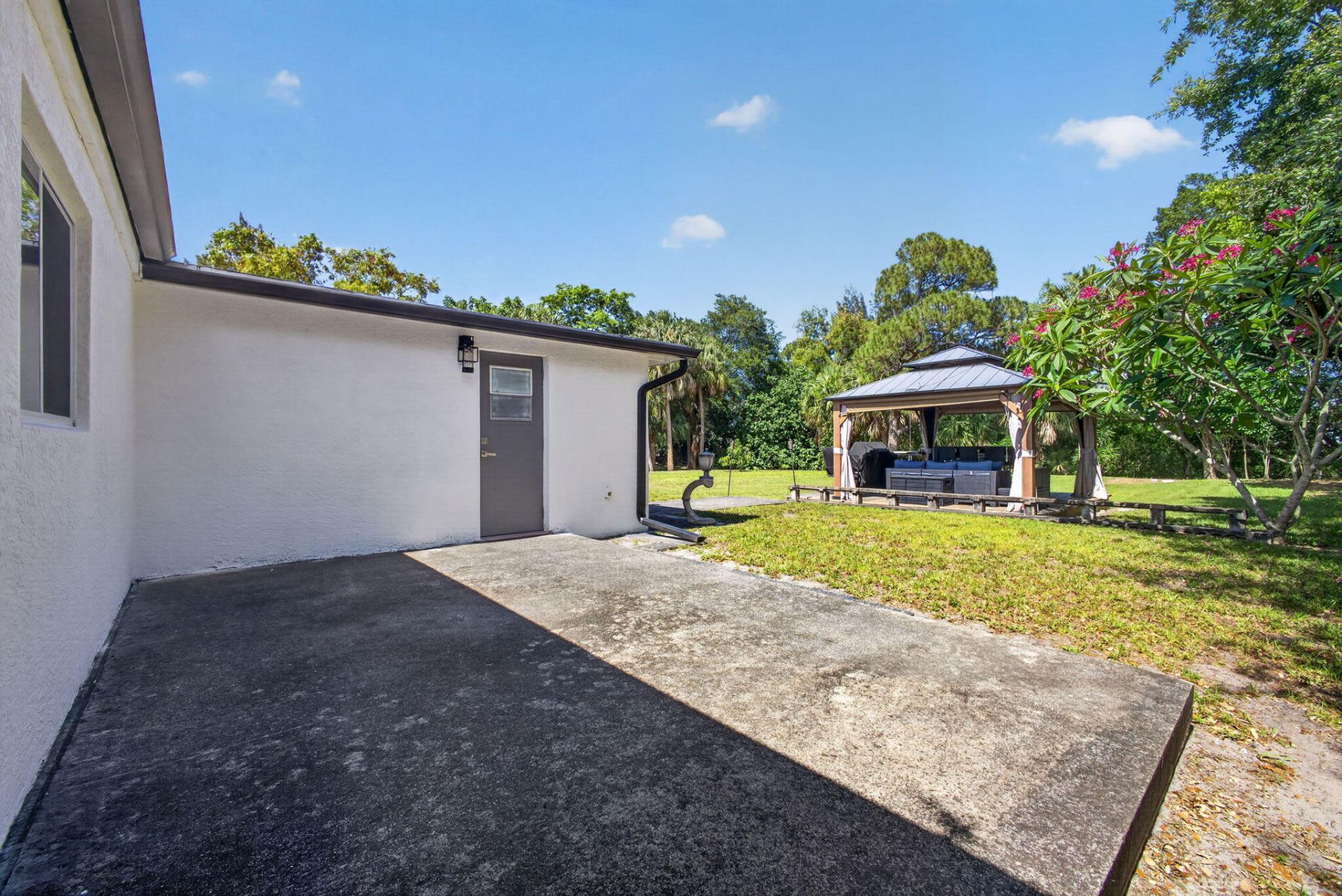 5500 West Place, Mangonia Park, FL 33407 Photo