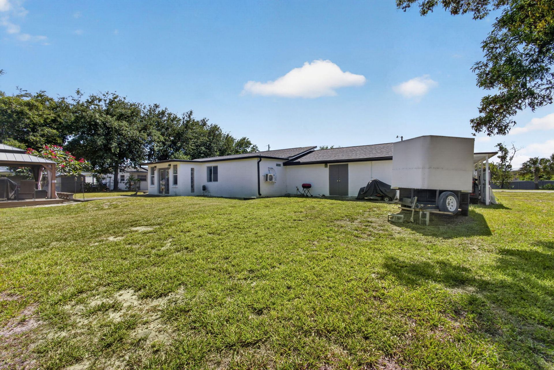 5500 West Place, Mangonia Park, FL 33407 Photo