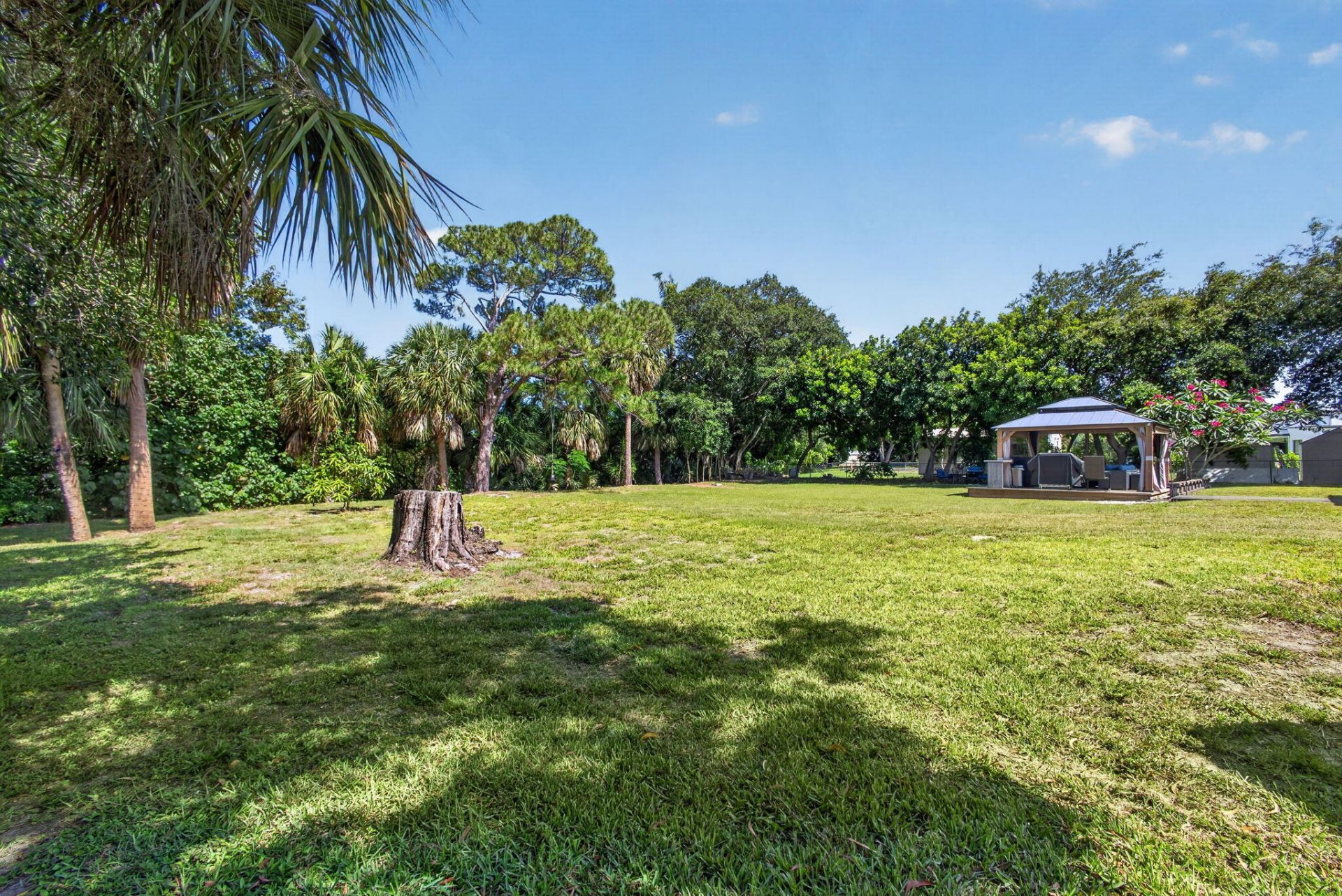 5500 West Place, Mangonia Park, FL 33407 Photo