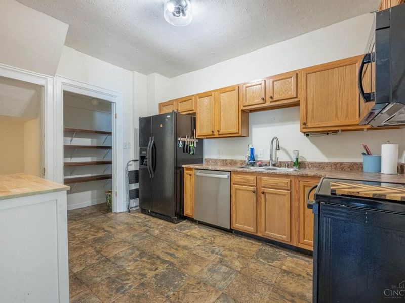 2210 Arlington, Middletown, OH 45044 Photo 11