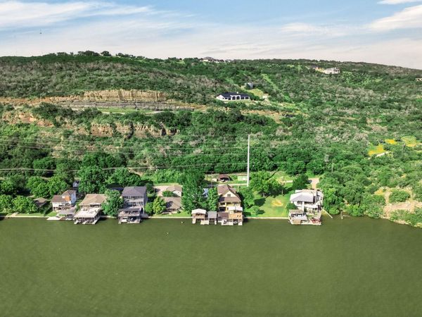 1002 Scenic LOOP, Kingsland, TX 78639