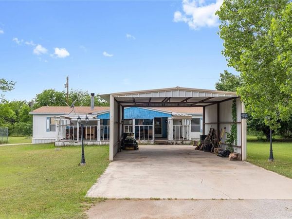 210 7th Street, Blanket, TX 76432