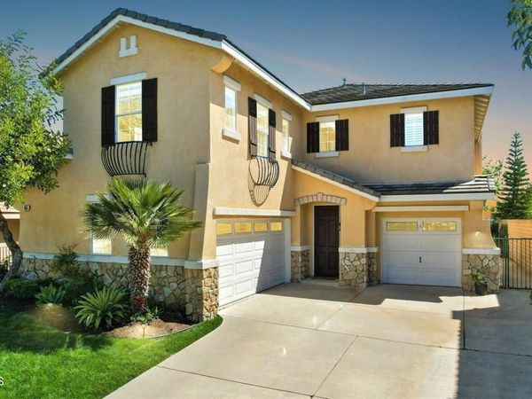 456 Calle Veracruz, Newbury Park, CA 91320