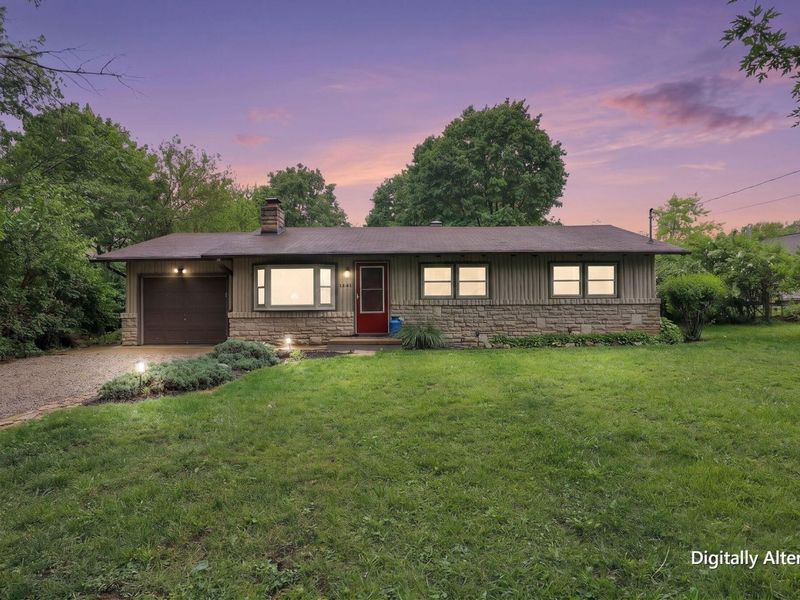 1401 E Choctaw Drive, London, OH 43140 Photo 2