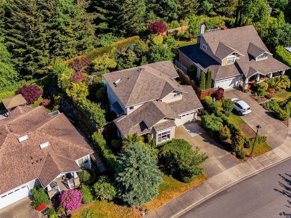 2518 Westview Terr, Sooke, BC V9Z 0Y7