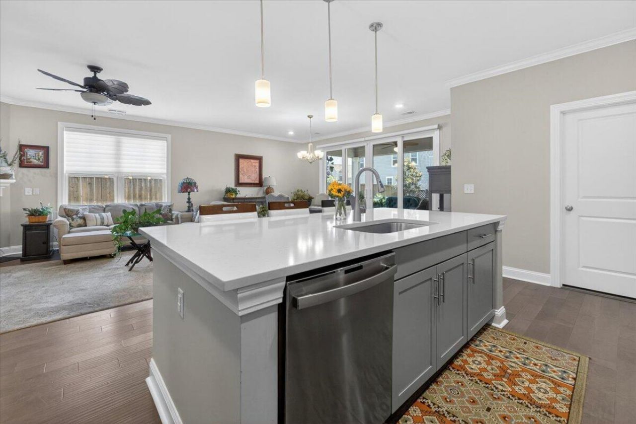 177 Whaler Avenue Photo 12