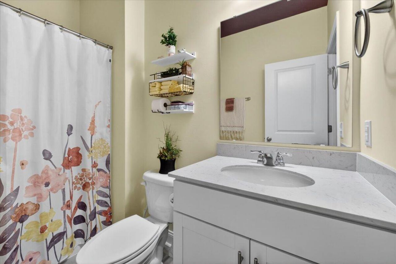177 Whaler Avenue Photo 18
