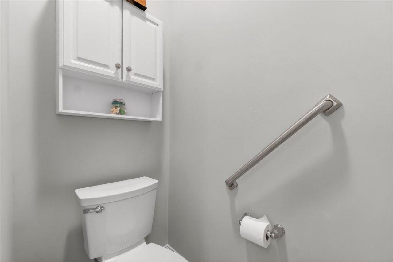 177 Whaler Avenue Photo 28