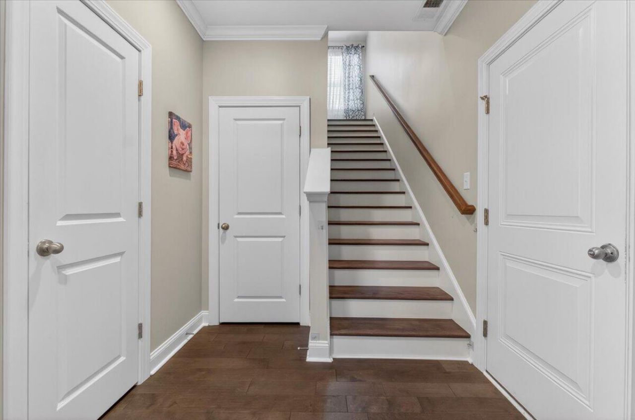177 Whaler Avenue Photo 8