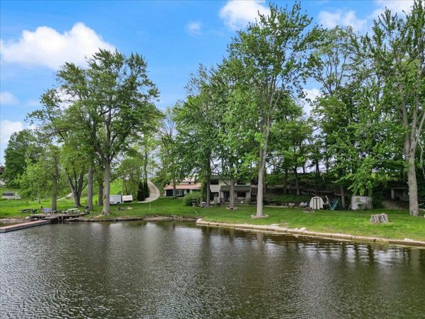 9122 N Steinbarger Lake Road, Wawaka, IN 46794
