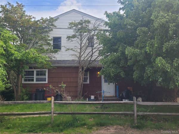 8 Cornell Road , East Patchogue, NY 11772