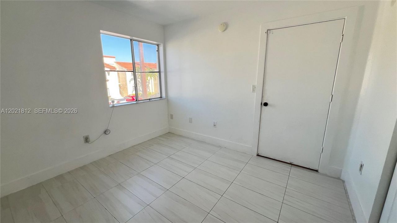 1132 NW 125th Path , Unit 204, Miami, FL 33182 Photo