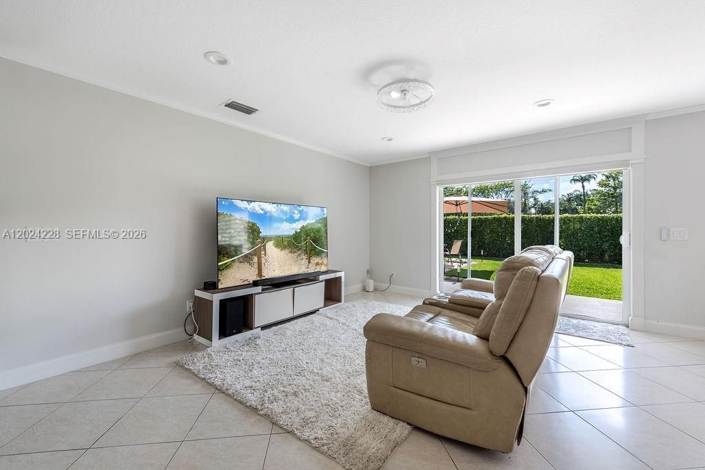 6256 Lansdowne Cir, Boynton Beach, FL 33472 Photo