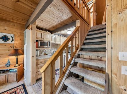 1627 Andy Jo Circle, South Lake Tahoe, CA 96150 Photo