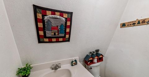 1627 Andy Jo Circle, South Lake Tahoe, CA 96150 Photo