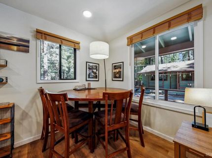 2026 15th Street, South Lake Tahoe, CA 96150 Photo