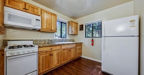 2026 15th Street, South Lake Tahoe, CA 96150 Photo