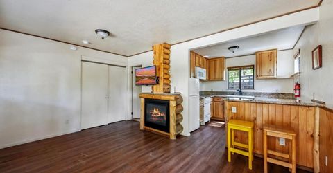 2026 15th Street, South Lake Tahoe, CA 96150 Photo