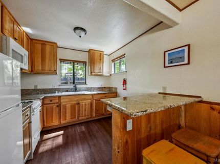 2026 15th Street, South Lake Tahoe, CA 96150 Photo