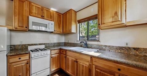 2026 15th Street, South Lake Tahoe, CA 96150 Photo
