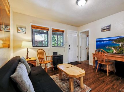 2026 15th Street, South Lake Tahoe, CA 96150 Photo