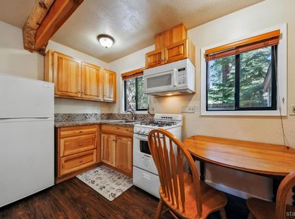 2026 15th Street, South Lake Tahoe, CA 96150 Photo