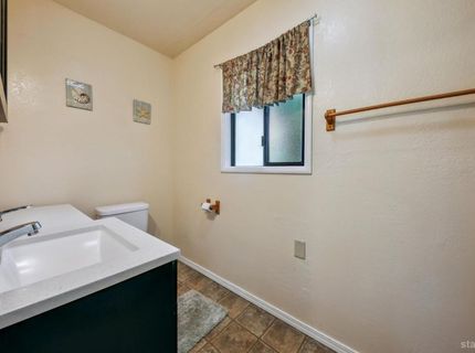 2026 15th Street, South Lake Tahoe, CA 96150 Photo
