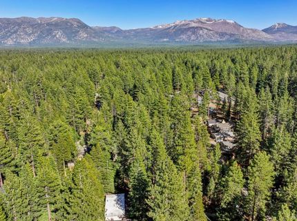 2026 15th Street, South Lake Tahoe, CA 96150 Photo
