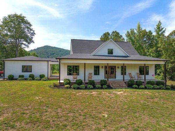 1084 Shahan Lane , La Fayette, GA 30728