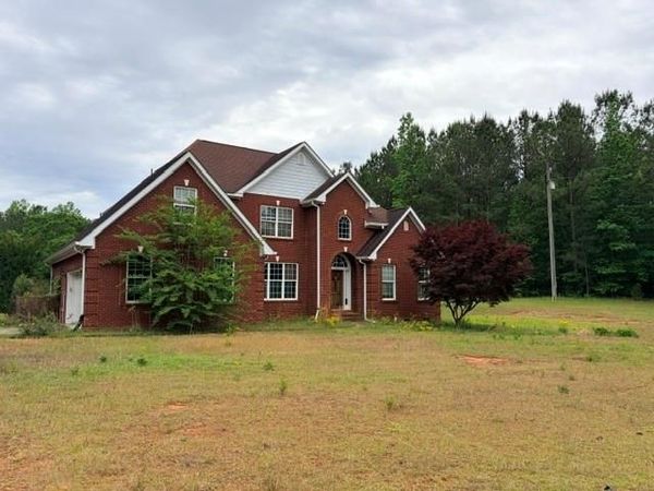 729 Jackson Lake Road , Jackson, GA 30233
