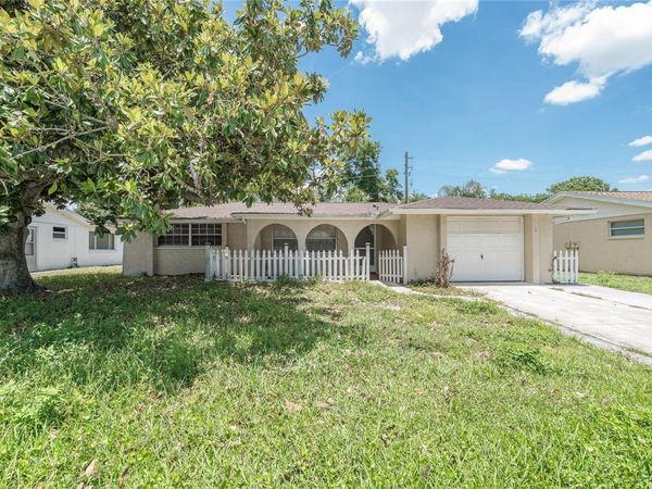 7911 FOXWOOD DRIVE, NEW PORT RICHEY, FL 34653