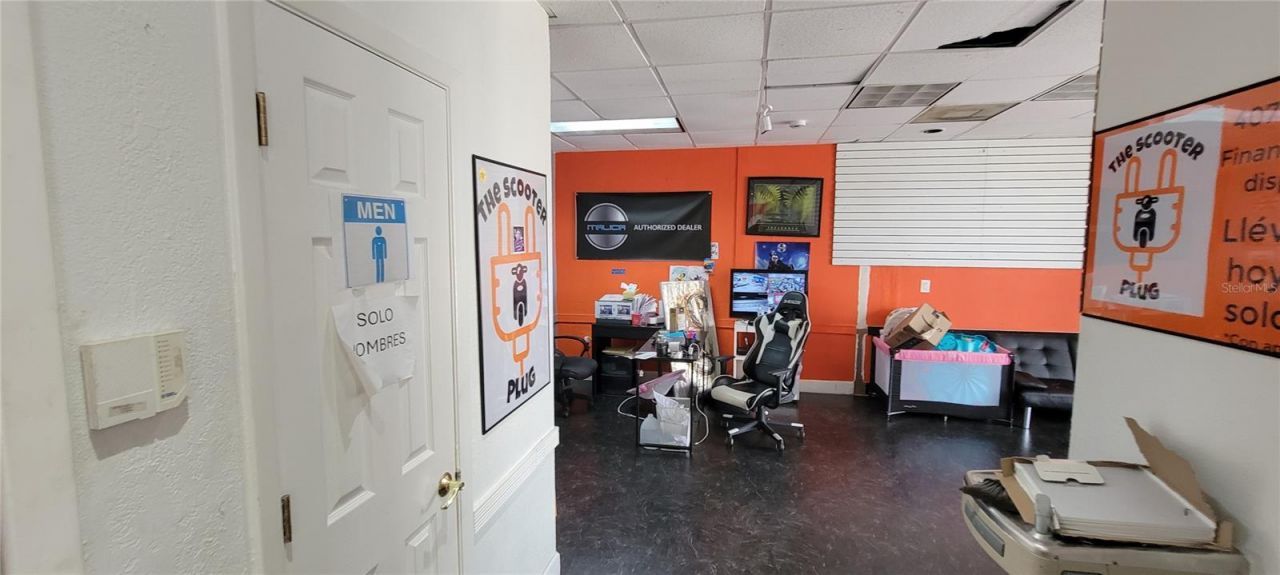 5924 S Orange Avenue, Orlando, FL 32809 Photo