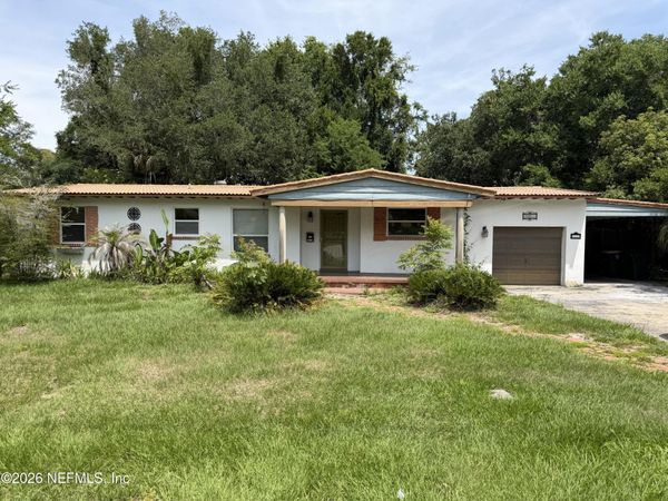 3821 MIRUELO Circle N, Jacksonville, FL 32217