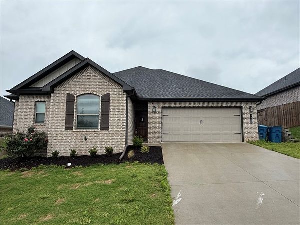 5809 SW Macasin Avenue , Bentonville, AR 72713