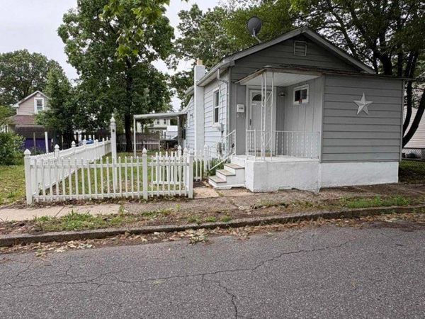 1106 PHILADELPHIA AVENUE, NATIONAL PARK, NJ 08063