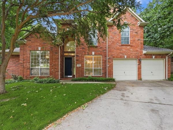 2214 Woods Edge Court, Corinth, TX 76210