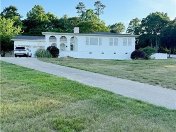 442 Moretz Court, Taylorsville, NC 28601