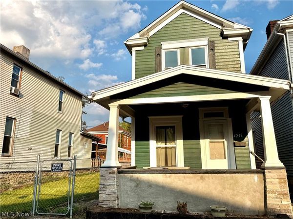 4254 Harrison Street , Bellaire, OH 43906