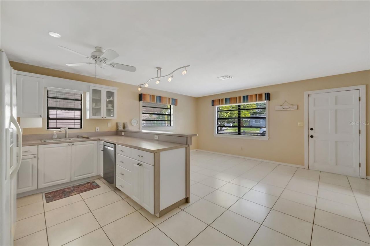 5630 13th Avenue N, Saint Petersburg, FL 33710 Photo